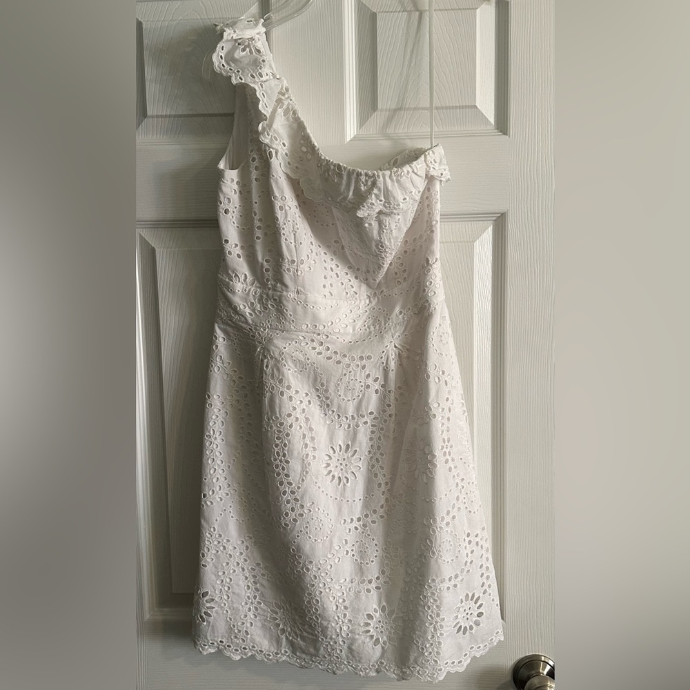 Gianni Bini White One Shoulder Dress